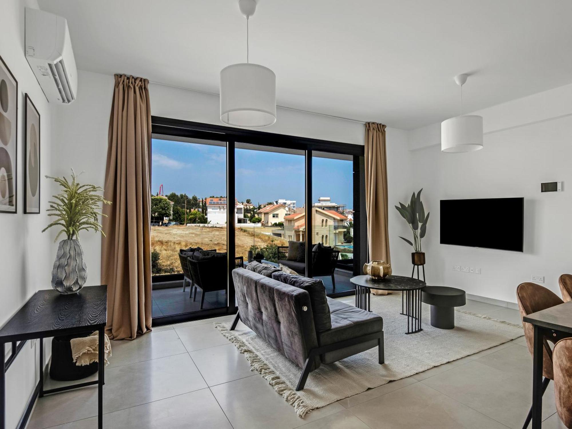 Sanders Elgio Limassol Quarto foto