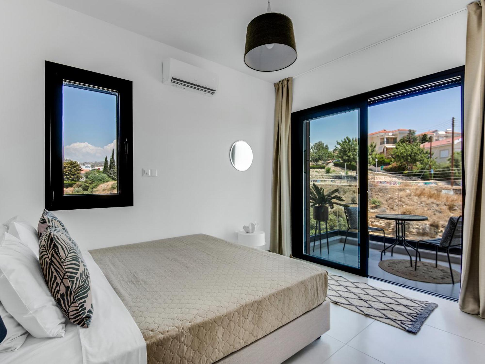 Sanders Elgio Limassol Quarto foto