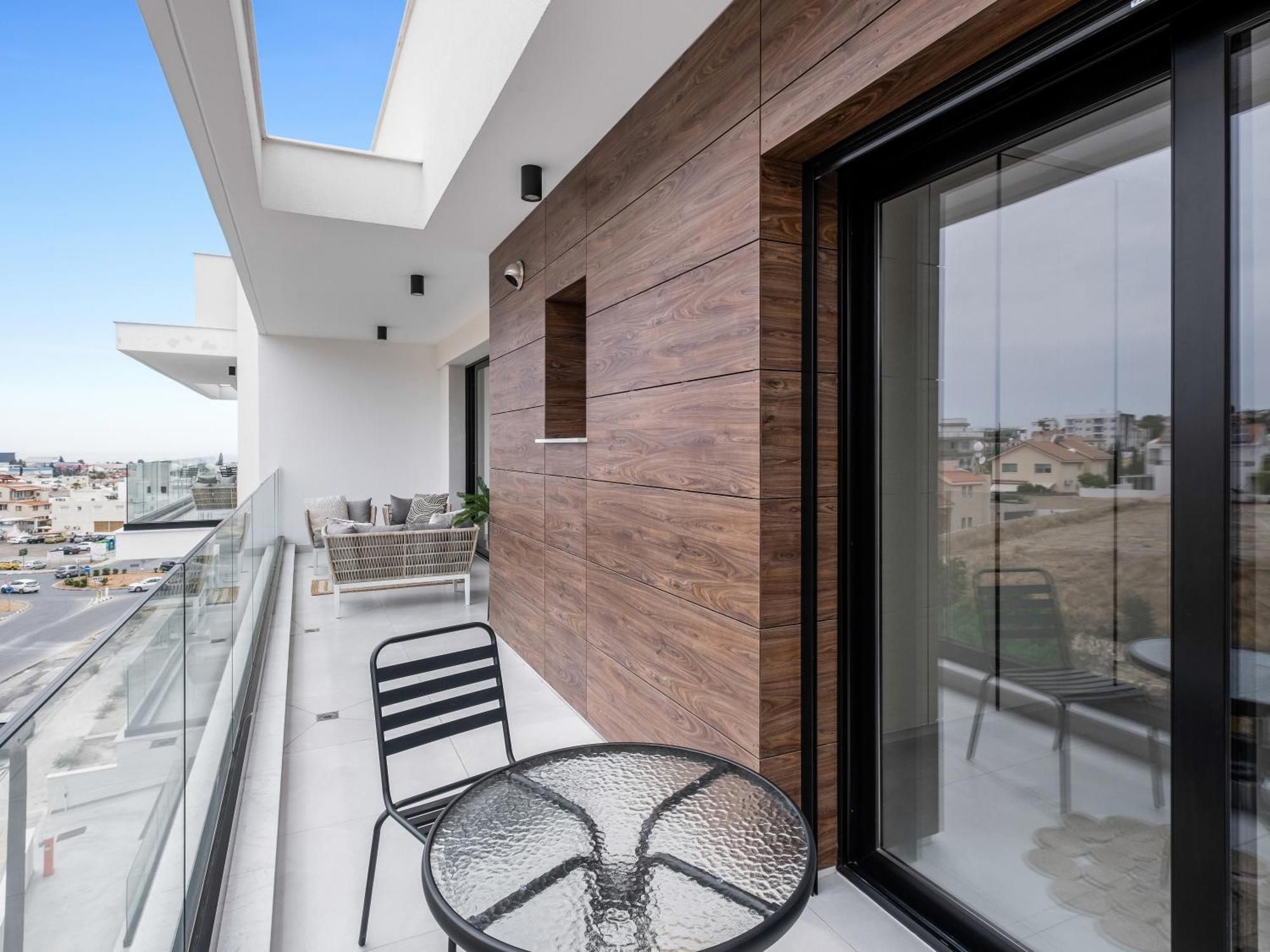 Sanders Elgio Limassol Quarto foto